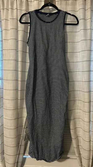 Old Navy Maternity Dress thumbnail 1