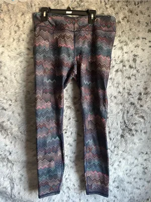 Fabletics High-Waist Zigzag Print Leggings in Blue and Purple Tones thumbnail 3