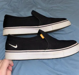 Nike Shoes thumbnail 1