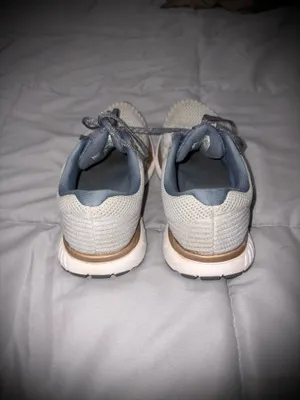 Brooks Women's Revel 3 Running Shoes Sz 6.5 thumbnail 4