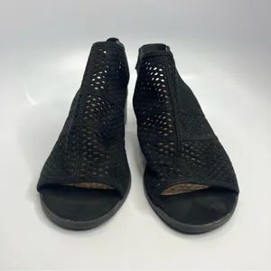 American‎ Eagle Outfitters laser cut peep toe shoes size 8 thumbnail 2