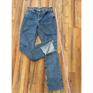 Zara High Rise Straight Leg Jeans Medium Wash Raw Hem Size 6 thumbnail 3