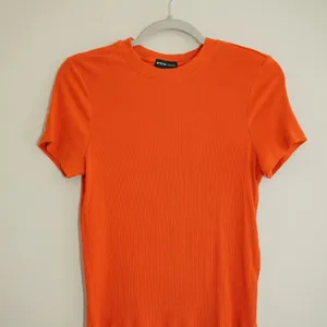 Prana Womens Size Large Orange Ribbed Short Sleeve Crew Neck T-Shirt Casual Soft thumbnail 2