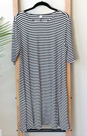 NWOT Old Navy Black and White Striped Stretch Flare Midi Dress thumbnail 1