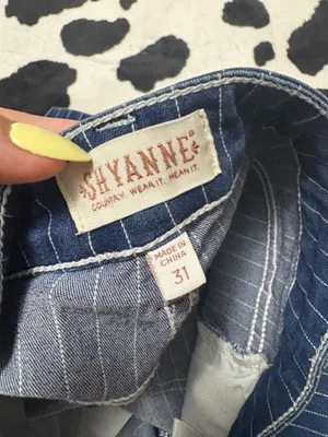 Women’s Shyanne Striped Jean Shorts thumbnail 4