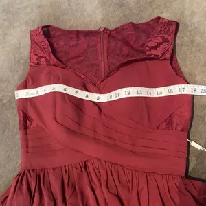 Woman’s A-Line V-Neck Chiffon Prom Bridesmaid or Formal Dress Size 8 NWT thumbnail 8