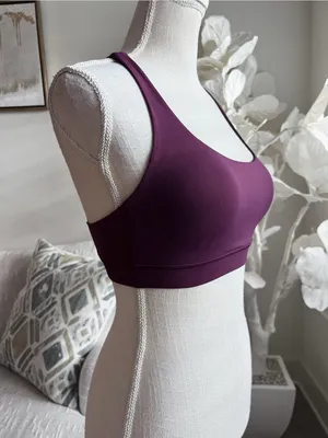 Lululemon Energy Bra Seamless Woman’s Sports Bra - Purple size 4 thumbnail 3