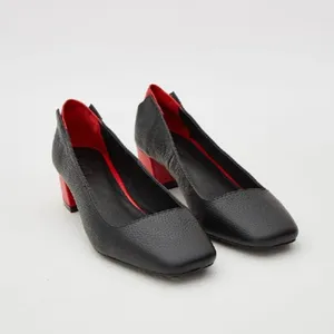 Jaggar Split Square Toe Leather Pump Black with Red Casual Everyday Size 6 thumbnail 3