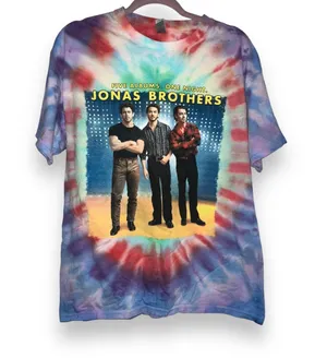 Jonas Brothers Five Albums One Night tour tee thumbnail 1