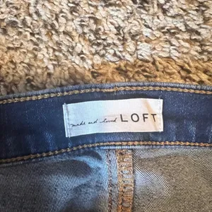LOFT The Skinny Dark Wash Jeans Women's‎ Size 28/8 thumbnail 2
