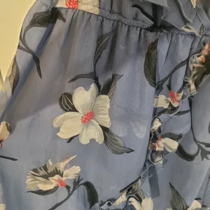Hint of Blush Long Maxi Flutter Dress Size Large Magnolia Floral Blue High Low thumbnail 9