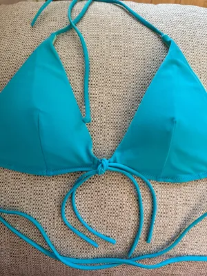 Victoria’s Secret Removable Push up Bikini Top L thumbnail 4