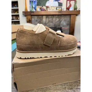 UGG® Goldenstar Mary Jane Clogs in the Chestnut Size 8.5 thumbnail 4