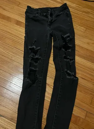 American Eagle BLACK RIPPED SKINNY JEANS thumbnail 1