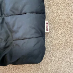 Hollister Y2K Winter Filled Puffer Coat Zip Front Hooded Belted Black Medium thumbnail 5