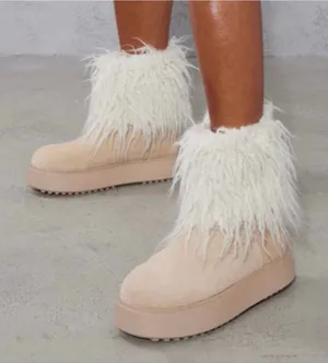 PRETTYLITTLETHING Cream Faux Suede Contrast Faux Fur Ankle Boots NWT thumbnail 1