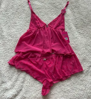 NWT Paris Hilton Pink mesh lounge set Size M thumbnail 1
