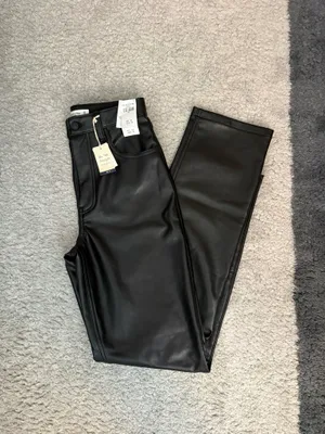 Abercrombie 90s High-Rise Straight Black Leather Pants thumbnail 2