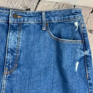 Old Navy Blue Mini Casual Denim Jean distressed skirt size 16 thumbnail 5