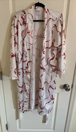 Pottery Barn Monique Lhuillier Aubrey Bow Robe XS/S thumbnail 1