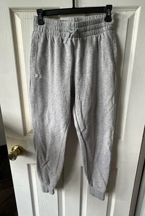 Under Armour Grey Sweatpants Women’s - size small thumbnail 1