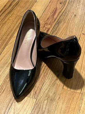 BUEUPU Black Patent Pointed Toe Heels Size 7.5 | Classic Dress Pumps thumbnail 4