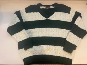Sweater thumbnail 1