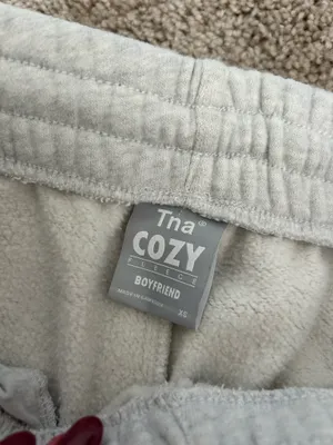 Aritzia TNA sweatpants  thumbnail 2