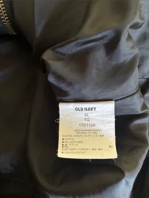 Old Navy Quilted Full Zip Vest Sz XL Black Lightweight Zip Pockets Gold Hardware thumbnail 6