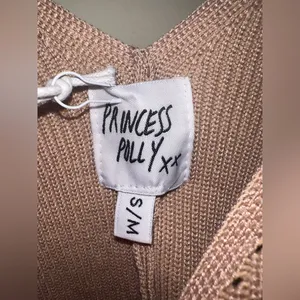 ⭐️Host Pick⭐️ Princess Polly‎ Love More Knit Top Nude Cropped V-Neck NWT thumbnail 5