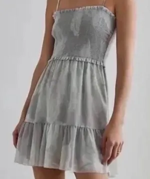 Aritzia Wilfred Catamaran Mini Dress Smocked Gray Medium‎ thumbnail 1
