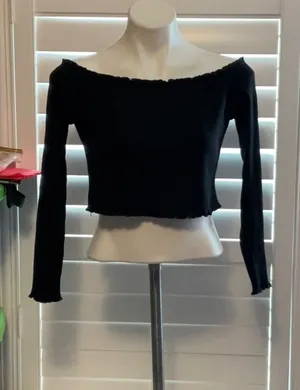 Black Off-Shoulder Crop Top thumbnail 1