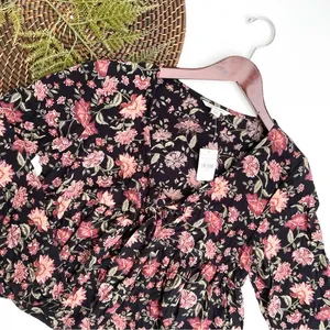 NWT American Eagle Womens Shirt Blouse Black Pink Mauve Floral Front Medium thumbnail 1