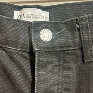 Zara Straight Leg Jeans Womens‎ 4 Black Excellent High Waisted Cotton Denim thumbnail 6