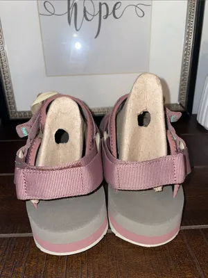 Merrell Alpine Strap Pink Strappy Sandals Size 8 in Burlwood thumbnail 9