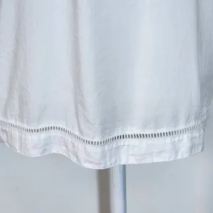 Cloth & Stone Anthropologie White Sleeveless Blouse with Lace Accent Size Medium thumbnail 6