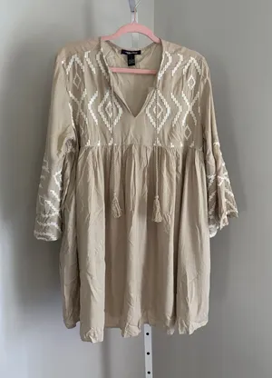 Beige Embroidered V-Neck Tunic Peasant Dress Boho Bell Sleeve Babydoll Sz L thumbnail 1