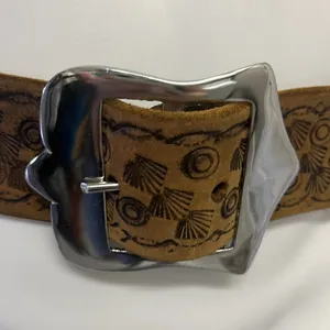 Brown Western Leather Embossed Floral Inspired Belt with Shiny Silver Hardware thumbnail 3