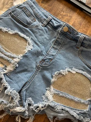 HOT & DELICIOUS Festival Rhinestone Pockets Heavily Distressed Denim Shorts L thumbnail 6