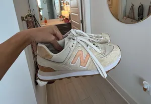 New Balance Sneakers Women’s thumbnail 1