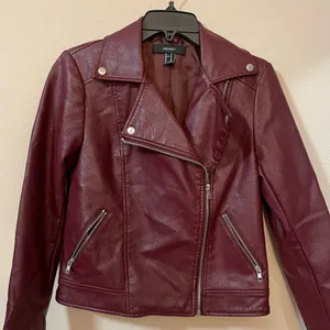 Maroon Leather Jacket Like New Absolutely Gorgeous Front Open With Zipper thumbnail 6