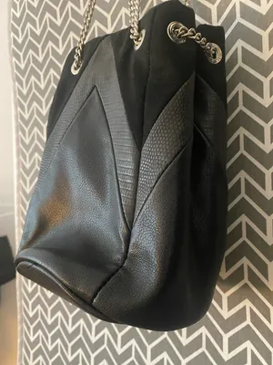 Stylish Black Small Shoukder Bag 10” x 10” plus straps.. thumbnail 5
