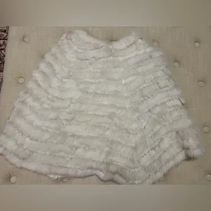 Lucidity Rabbitskin Poncho White Size undefined thumbnail 4