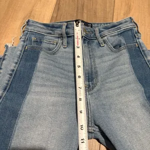 Hollister Ultra High Rise Two Toned Raw hem step skinny ankle Jeans size‎ 1 thumbnail 4