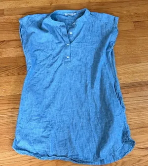 Vineyard Vines Chambray Henley Shift Dress Large Blue Cotton Cap Sleeve Pockets thumbnail 1