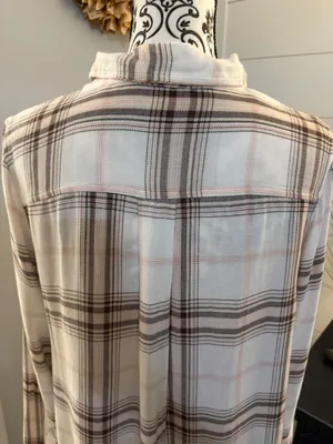 Susina Size Large Long Sleeve Plaid Shirt thumbnail 3