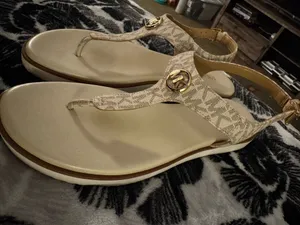 Michael Kors Sandals thumbnail 3