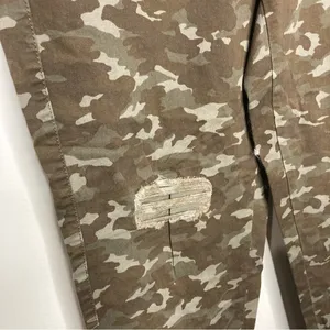 Lane Bryant distressed camouflage‎ pants size 14 thumbnail 2