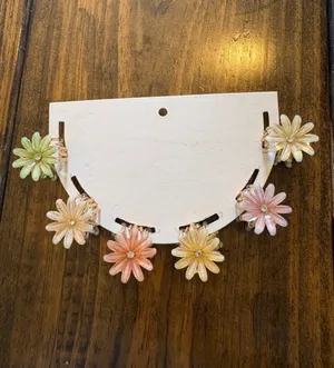 Pastel Daisy Hair Clips thumbnail 2