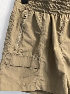 Layer 8 Night Walk Cargo Shorts Womens Small Fallen Rock Tan Nylon Hiking NWT thumbnail 3